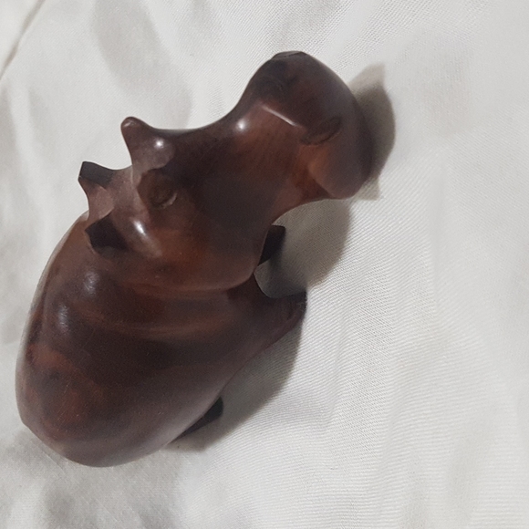 Hand-carved Wooden Hippo (originally from South Africa) - Picture 3 of 5
